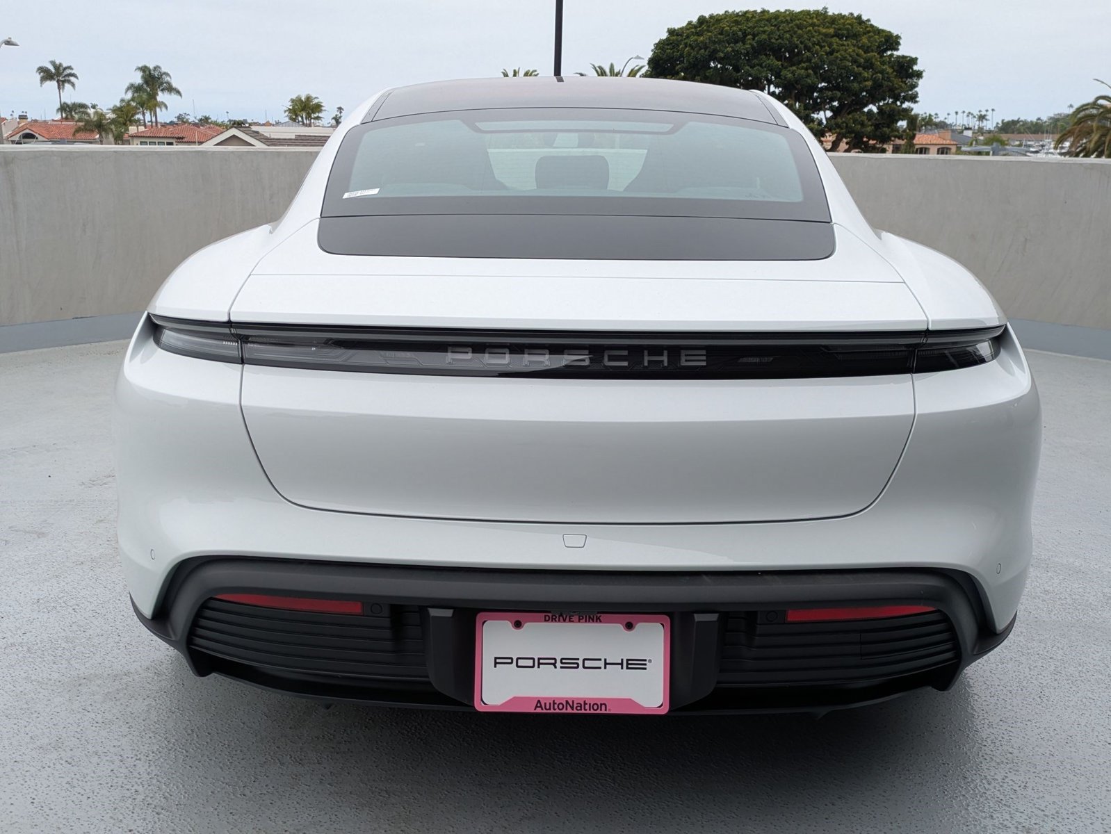 Certified 2025 Porsche Taycan AWD/4WD image 10