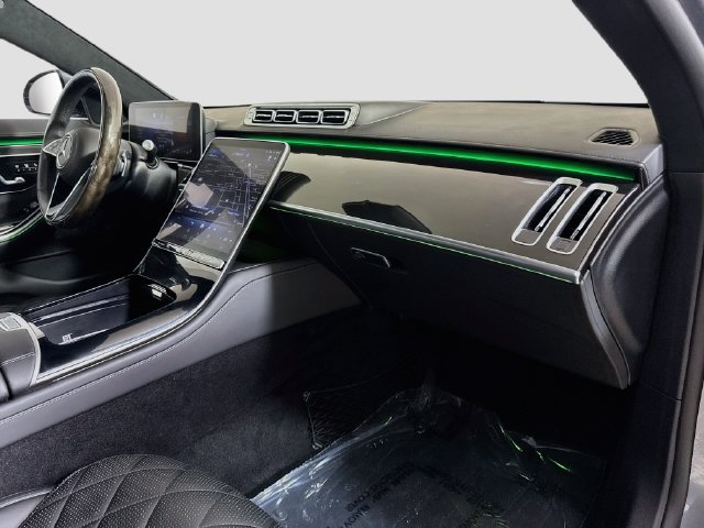Used 2024 Mercedes-Benz S 580 4MATIC Sedan w/ Warmth & Comfort Package image 29
