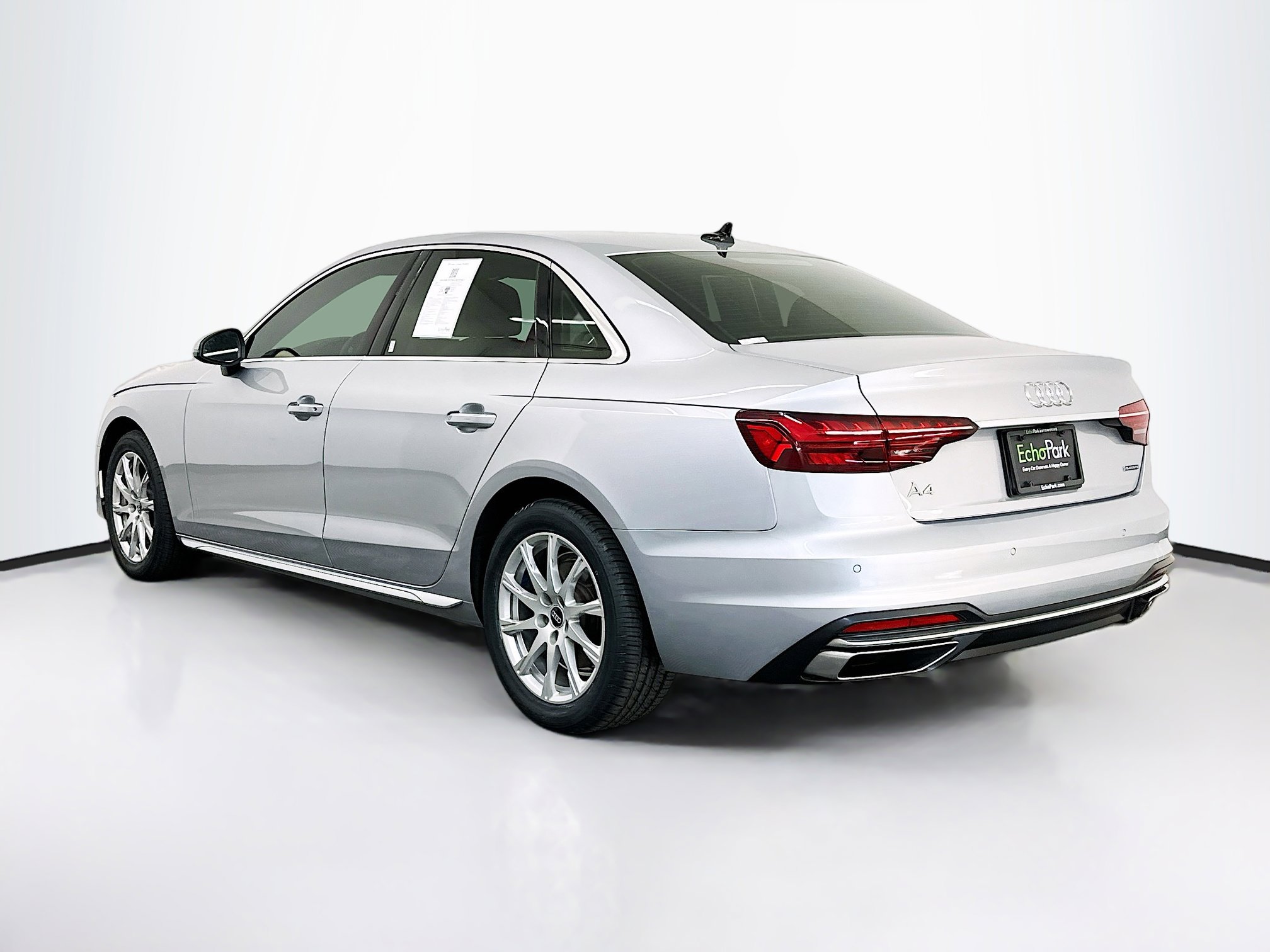 Used 2023 Audi A4 2.0T Premium w/ Convenience Package image 5