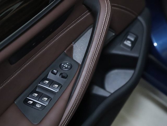 Used 2023 BMW 540i xDrive AWD/4WD image 16