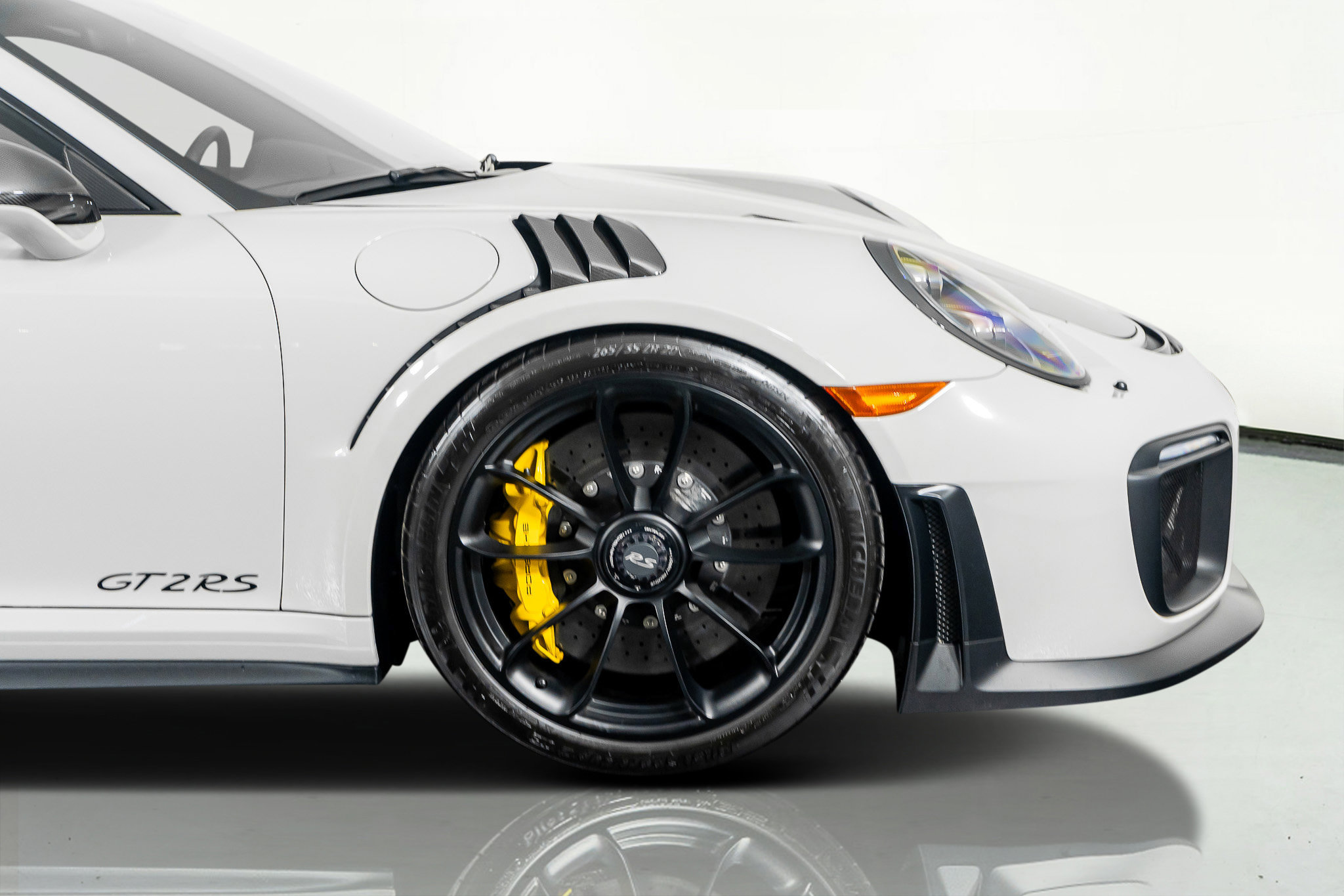 Used 2018 Porsche 911 GT2 RS w/ Weissach Package image 6