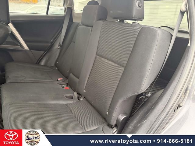 Used 2017 Toyota RAV4 LE image 14