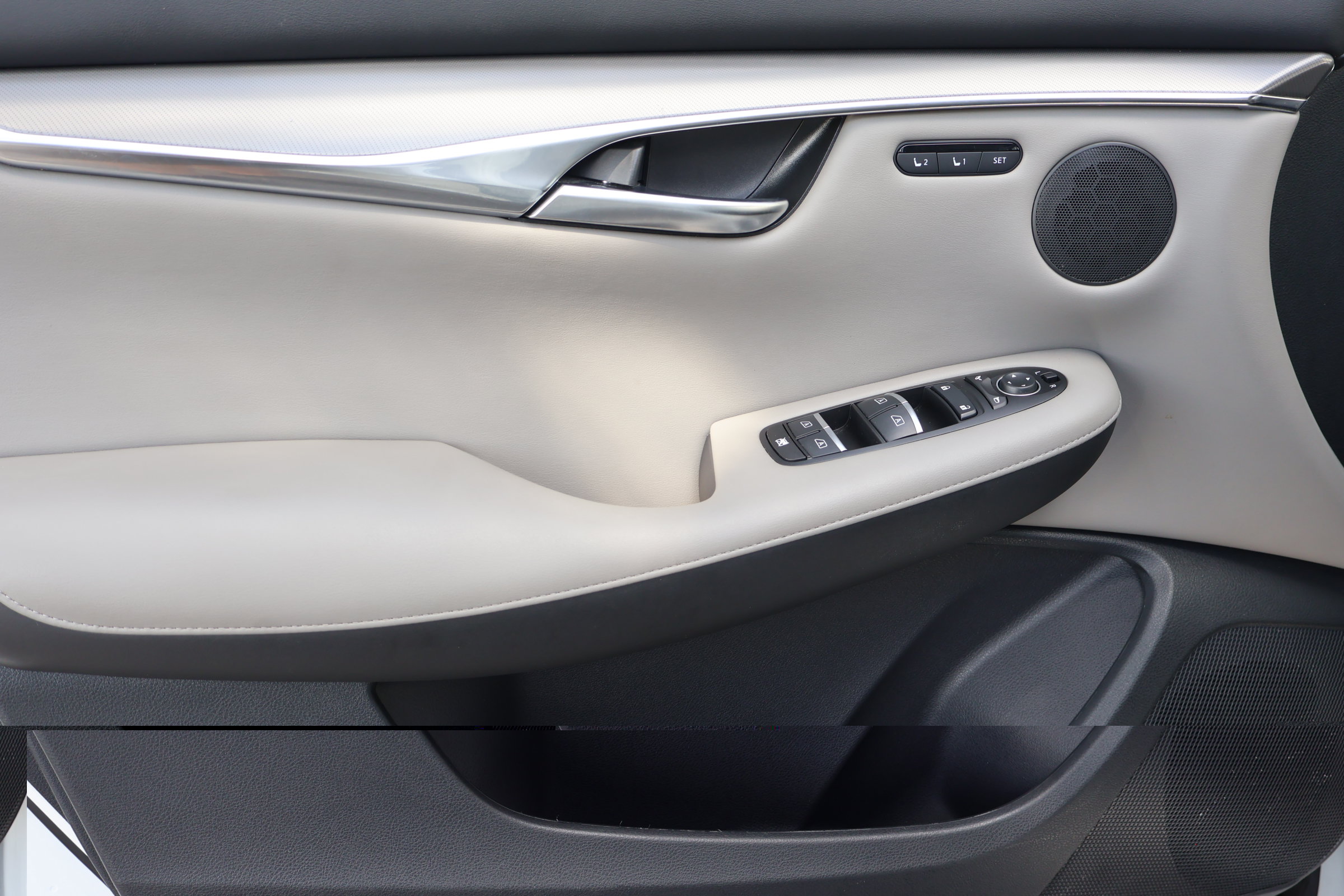 Certified 2023 INFINITI QX50 Luxe FWD image 15