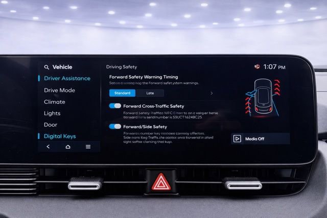 Used 2026 Hyundai Ioniq 5 SEL image 28