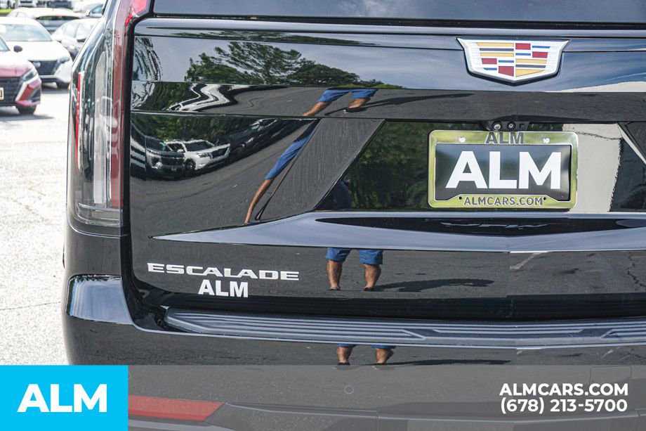 Used 2024 Cadillac Escalade Sport AWD/4WD image 16