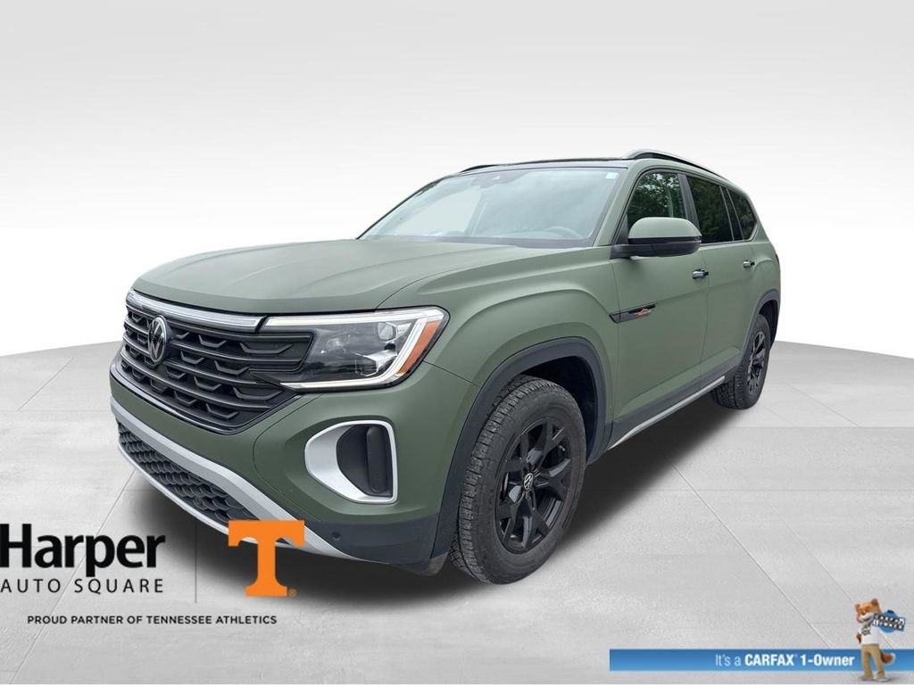 Used 2024 Volkswagen Atlas Peak Edition SE AWD/4WD image 1