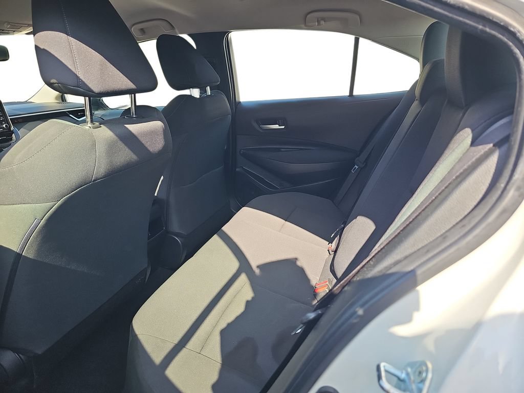 Used 2021 Toyota Corolla LE FWD image 14