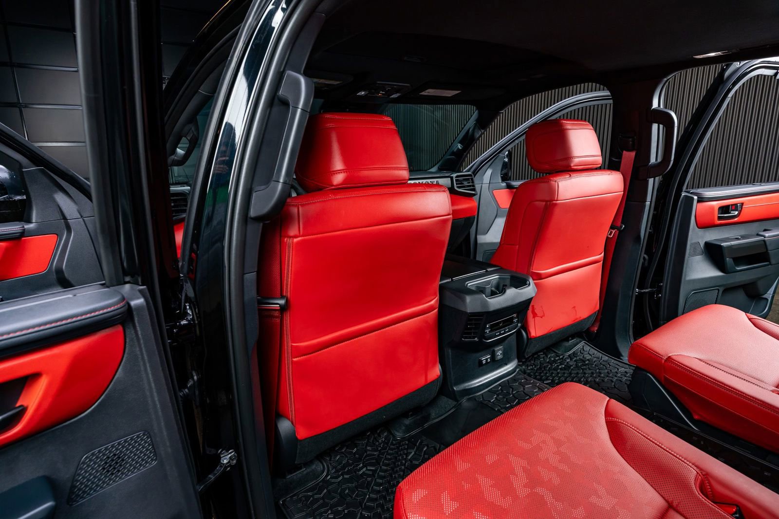 Used 2025 Toyota Sequoia TRD Pro image 34