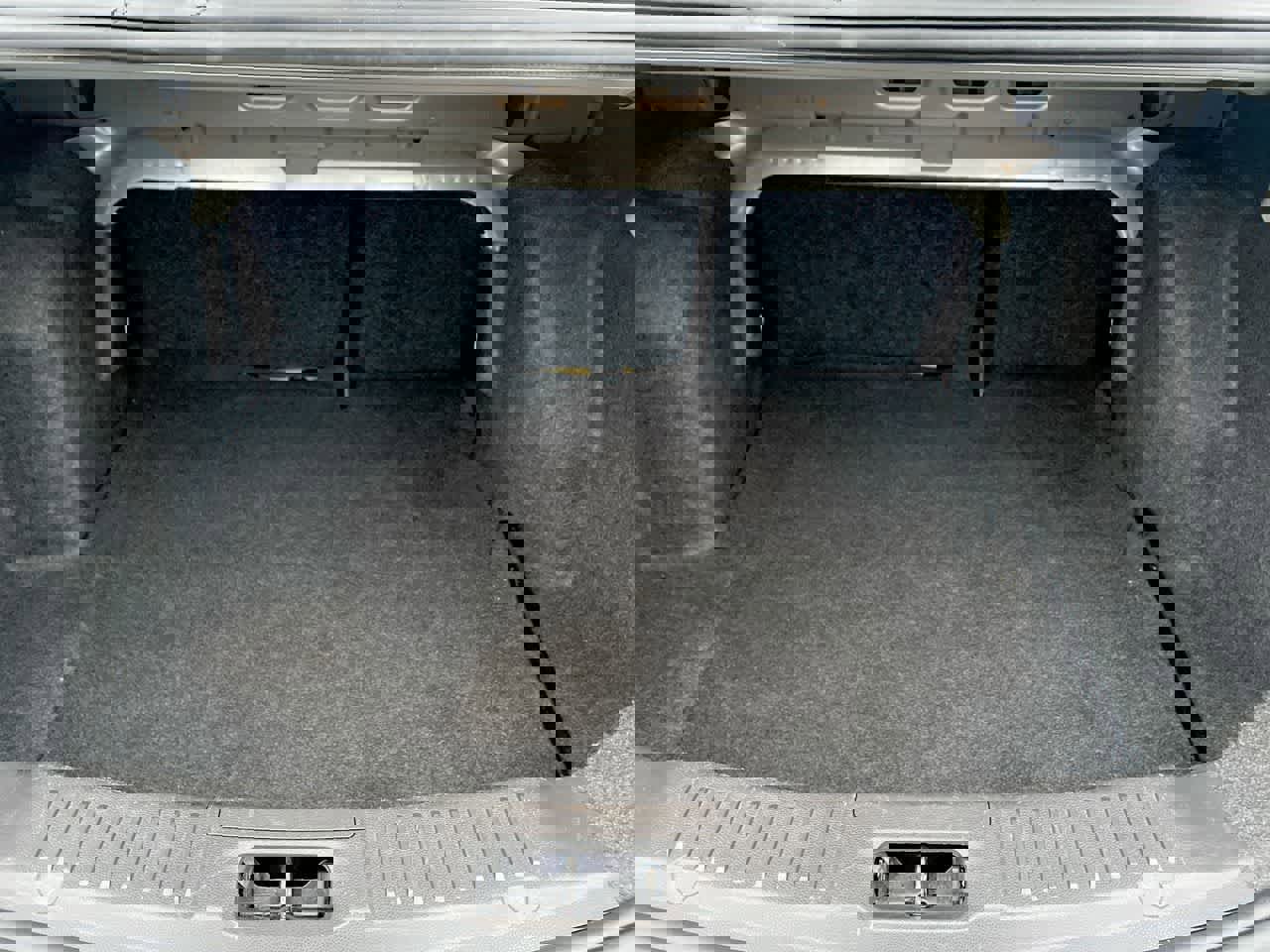 Used 2017 Ford Fiesta SE image 17