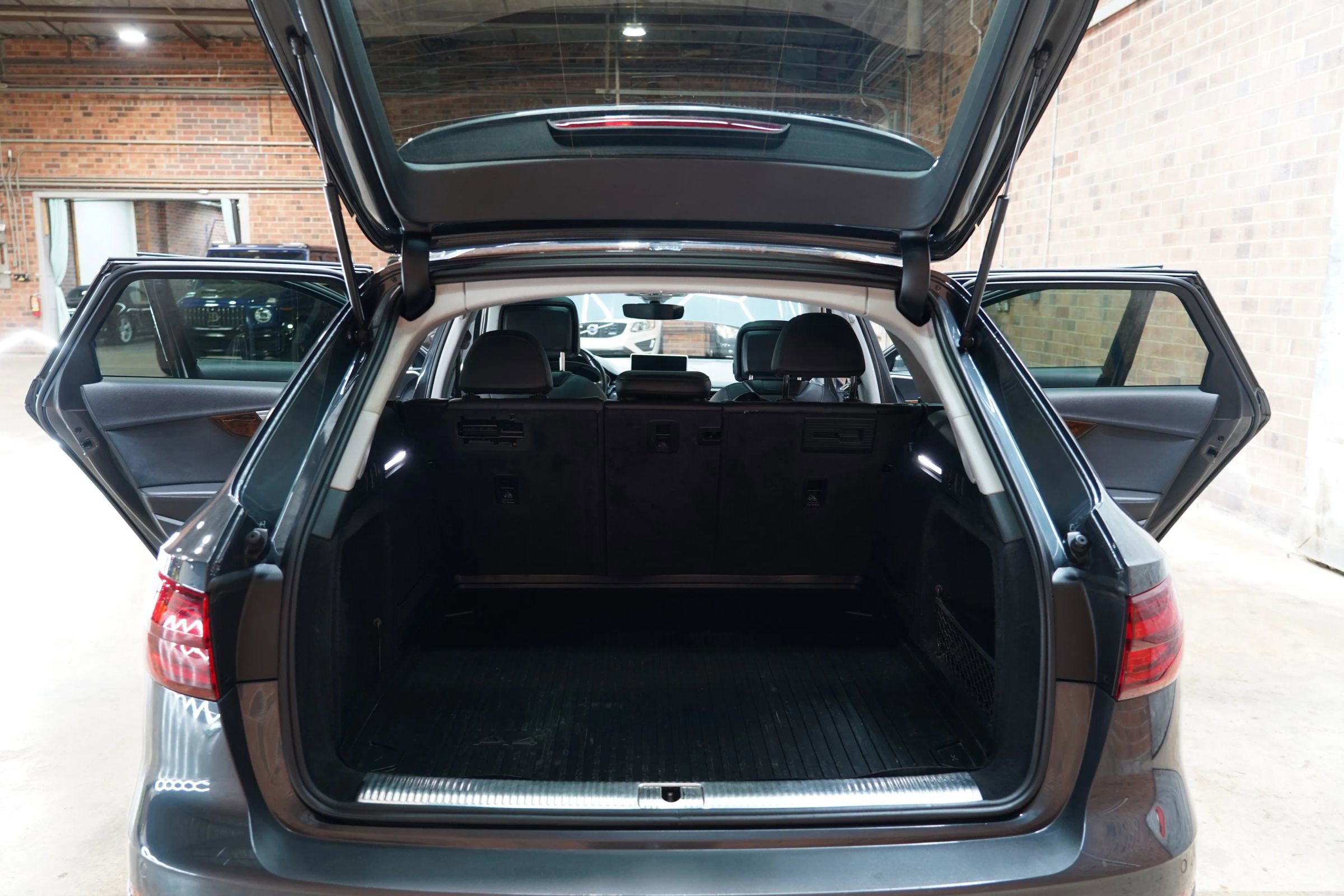 Used 2018 Audi A4 2.0T allroad Prestige image 36