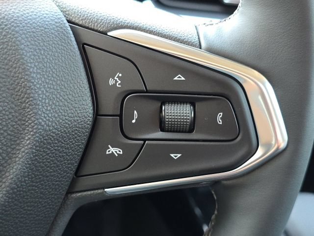 Used 2026 Chevrolet Trax LT w/ Driver Confidence Package FWD image 34