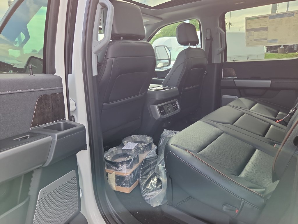 New 2027 Ford F250 Lariat w/ Black Appearance Package AWD/4WD image 44