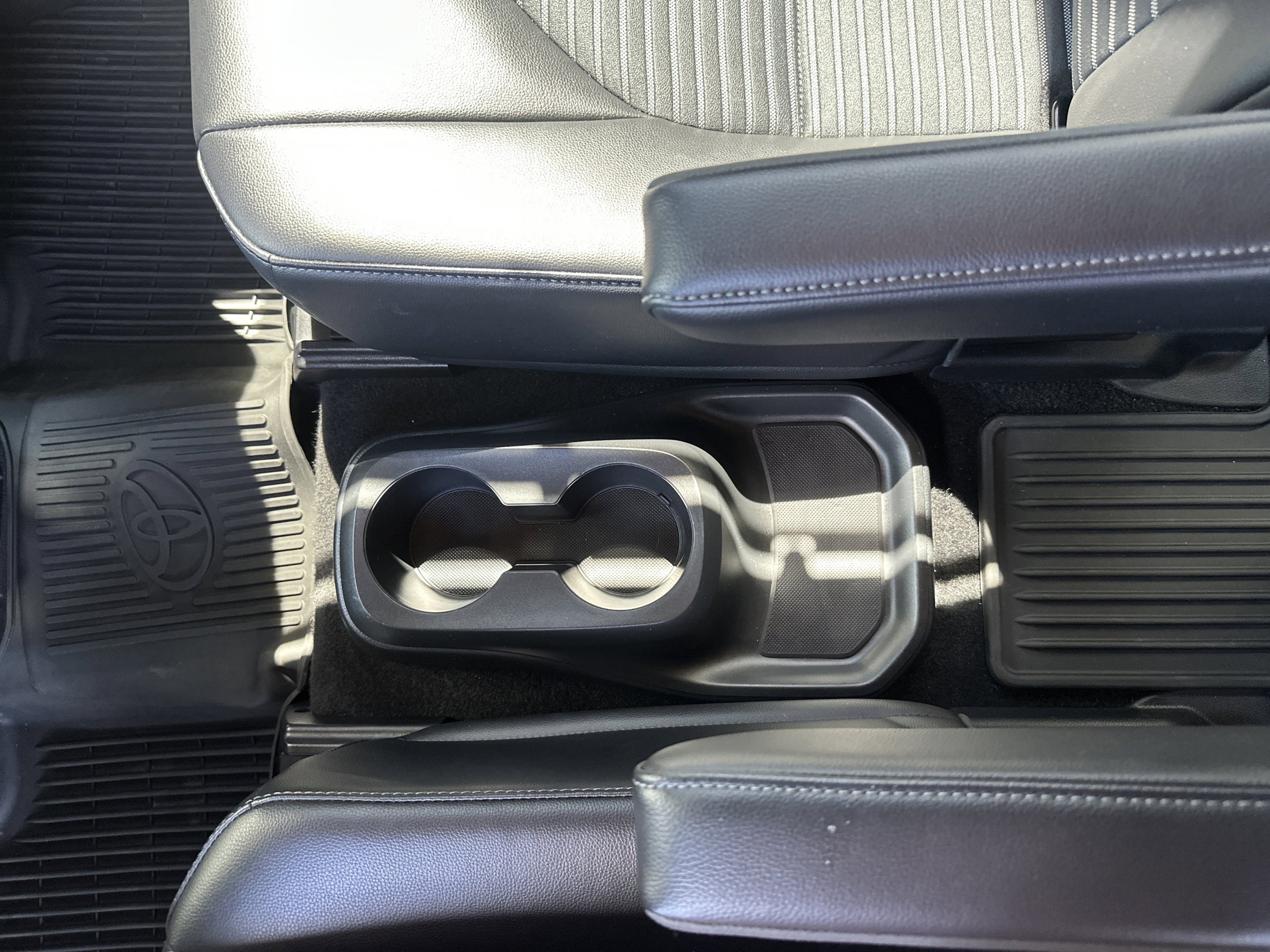 Used 2022 Toyota Highlander XSE image 13