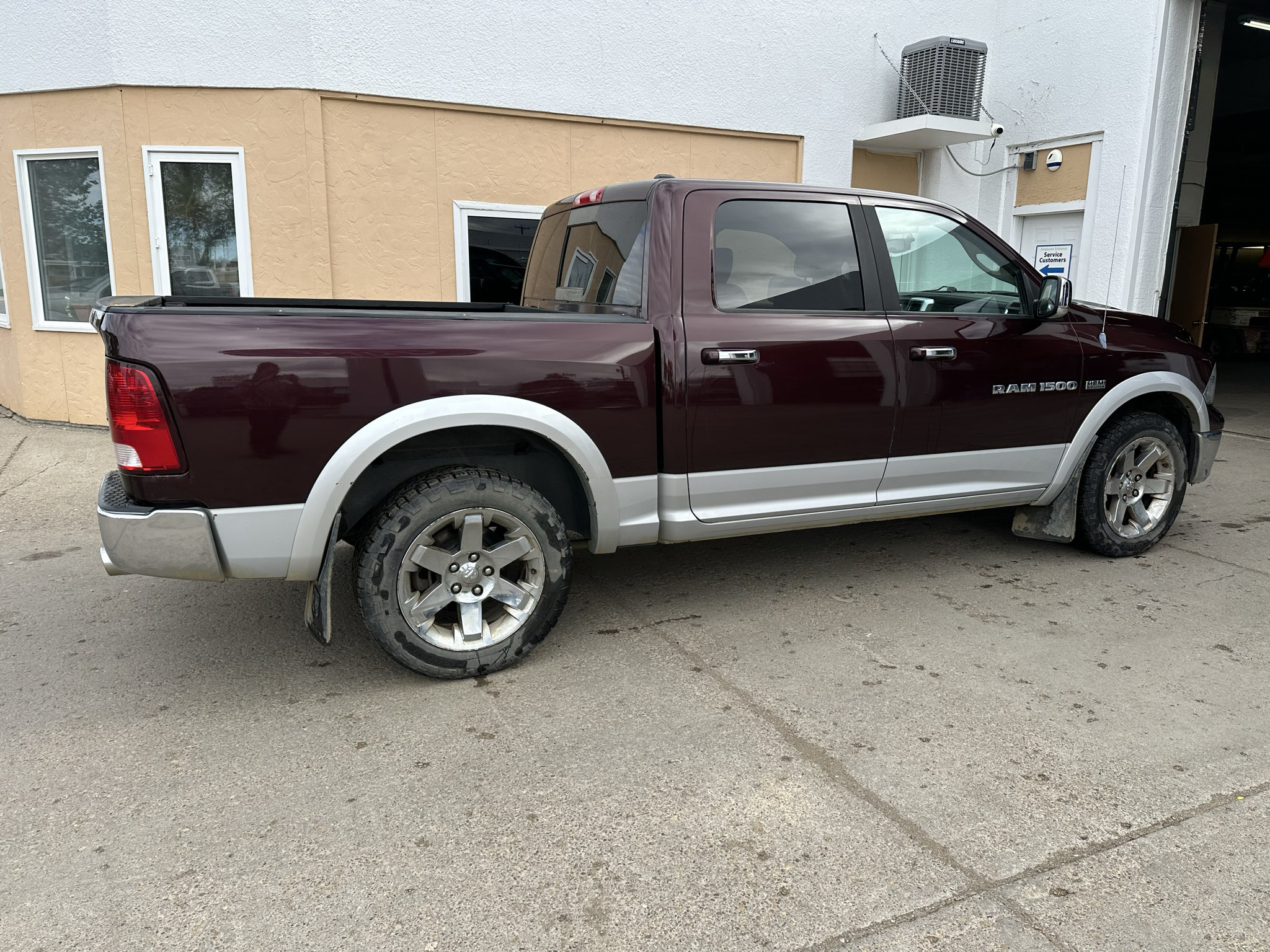 Used 2012 RAM 1500 Laramie w/ Protection Group AWD/4WD image 4
