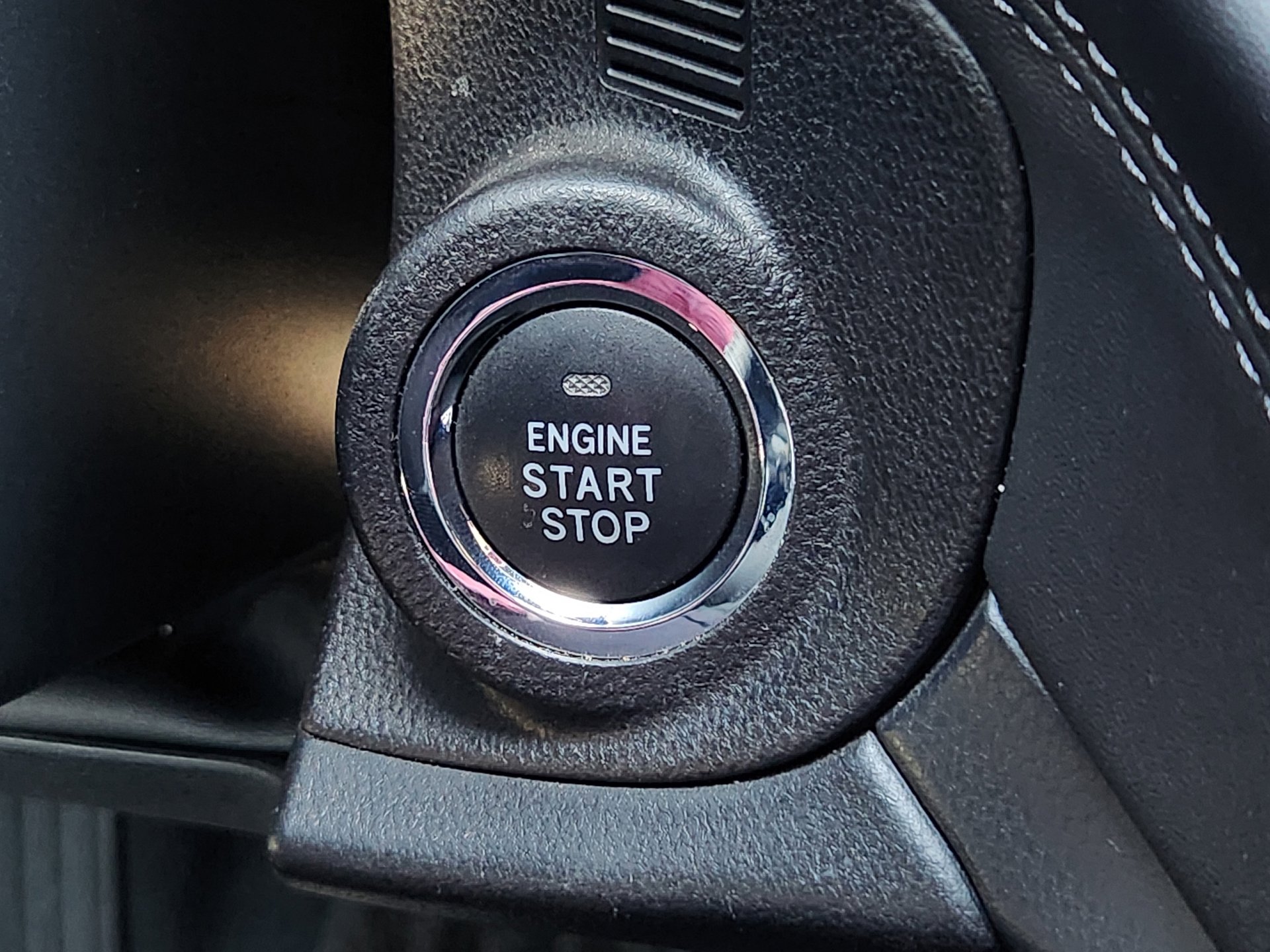 Used 2023 Subaru Outback Limited AWD/4WD image 19