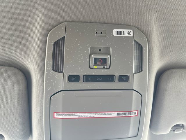 Used 2023 Toyota Highlander LE FWD image 19