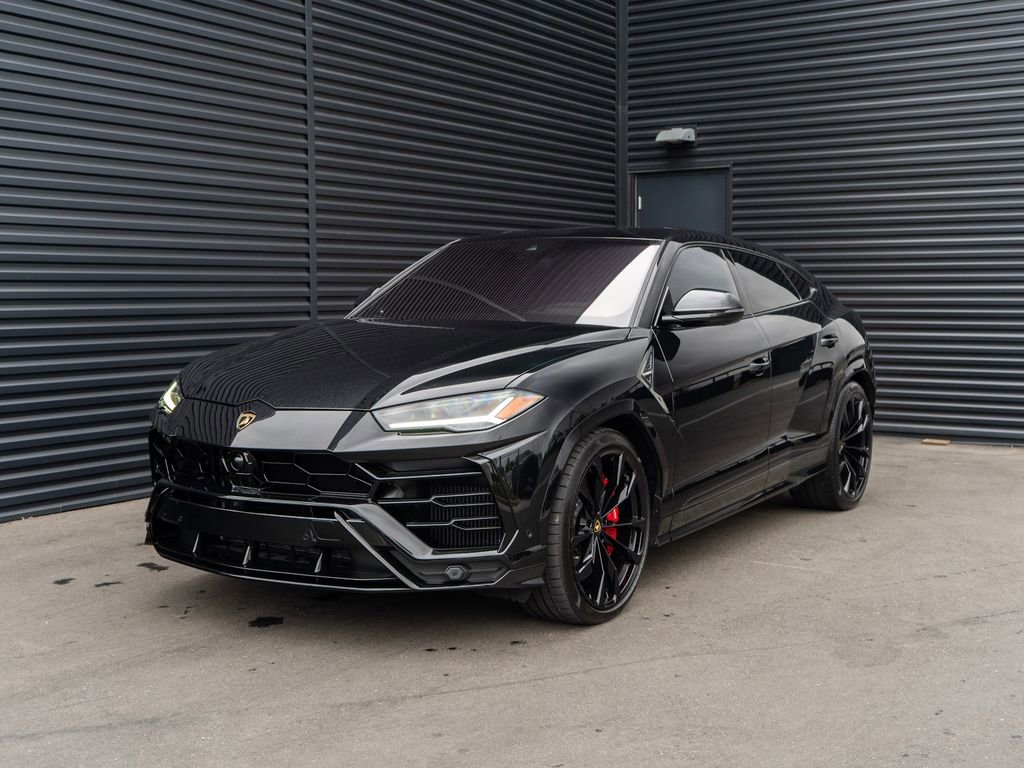 Used 2021 Lamborghini Urus image 1