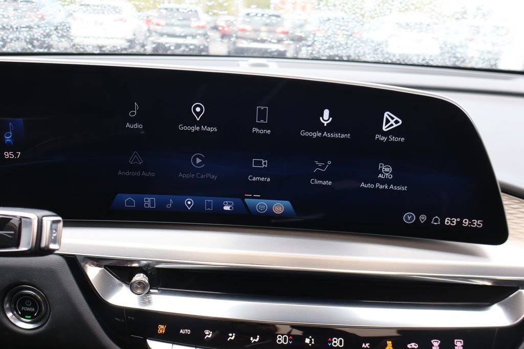 Used 2024 Cadillac Lyriq Sport RWD image 11