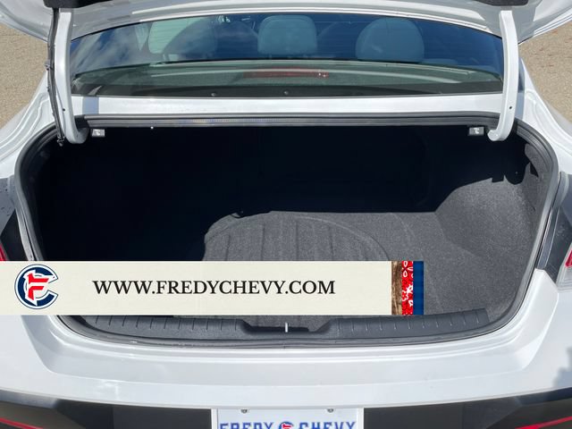 Used 2025 Hyundai Elantra Limited FWD image 25