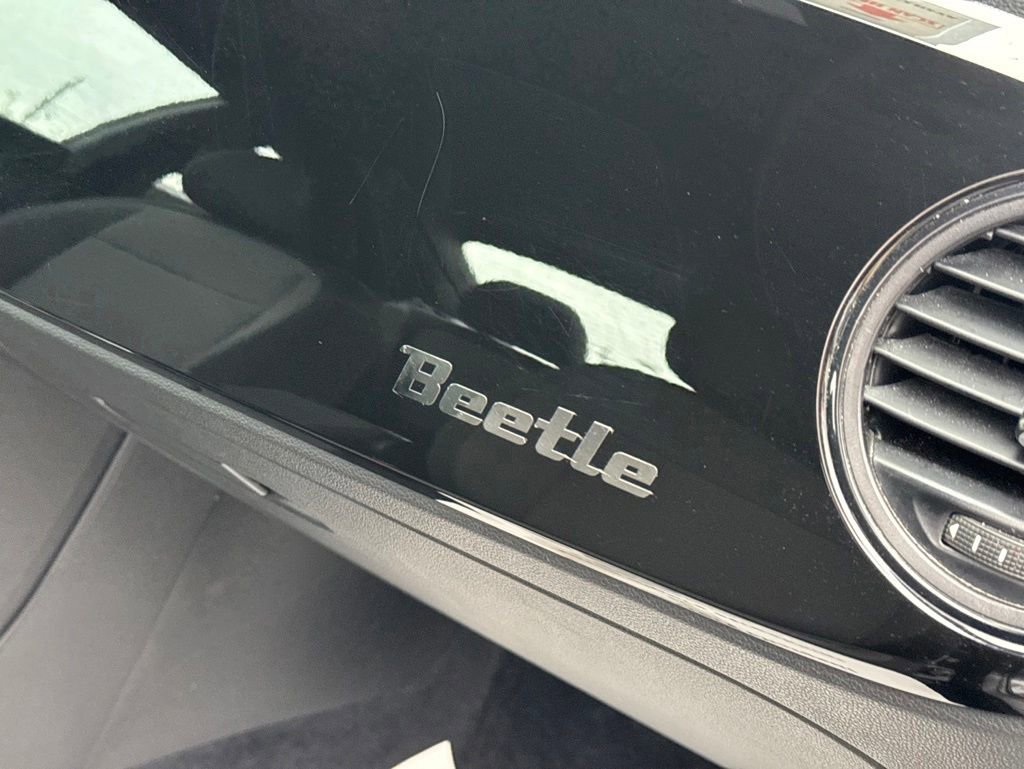 Used 2018 Volkswagen Beetle 2.0T S FWD image 21