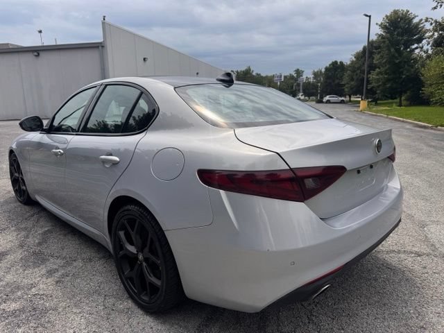Used 2021 Alfa Romeo Giulia Ti w/ Nero Edizione RWD image 5