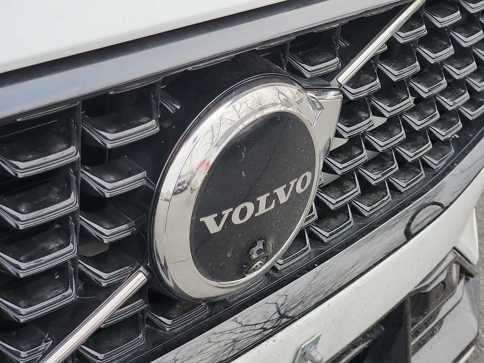 Used 2024 Volvo S60 B5 Ultimate w/ Climate Package image 4