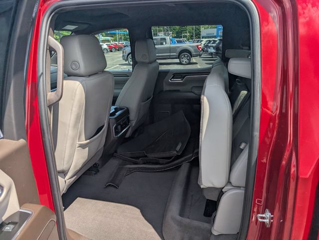 Used 2023 GMC Sierra 1500 SLT w/ SLT Premium Package AWD/4WD image 10