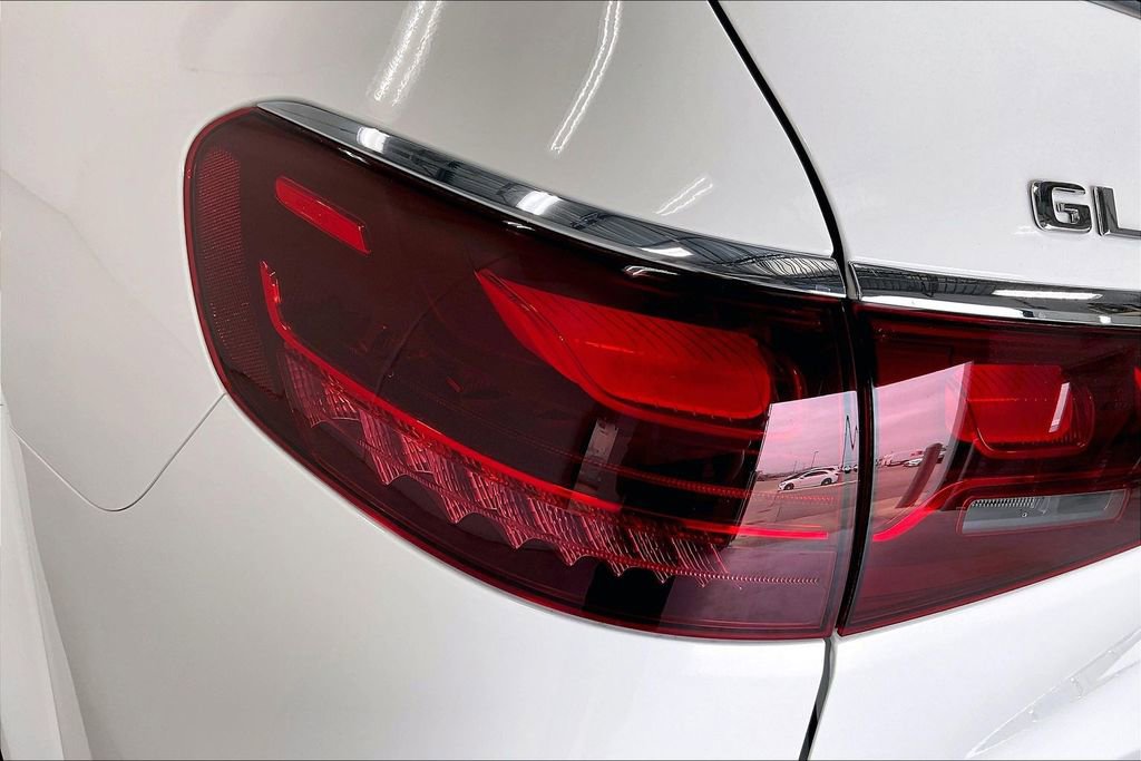 New 2026 Mercedes-Benz GLS 580 4MATIC image 14