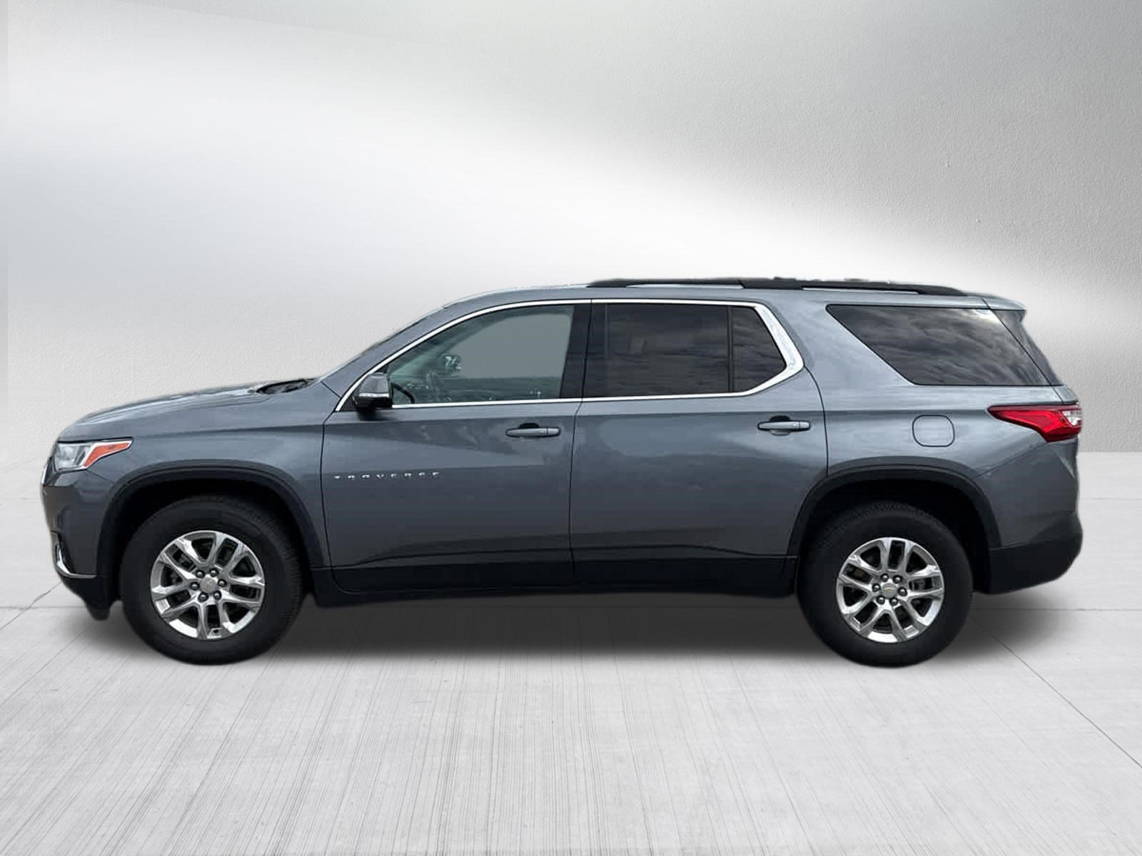 Used 2020 Chevrolet Traverse LT w/ Driver Confidence II Package AWD/4WD image 6