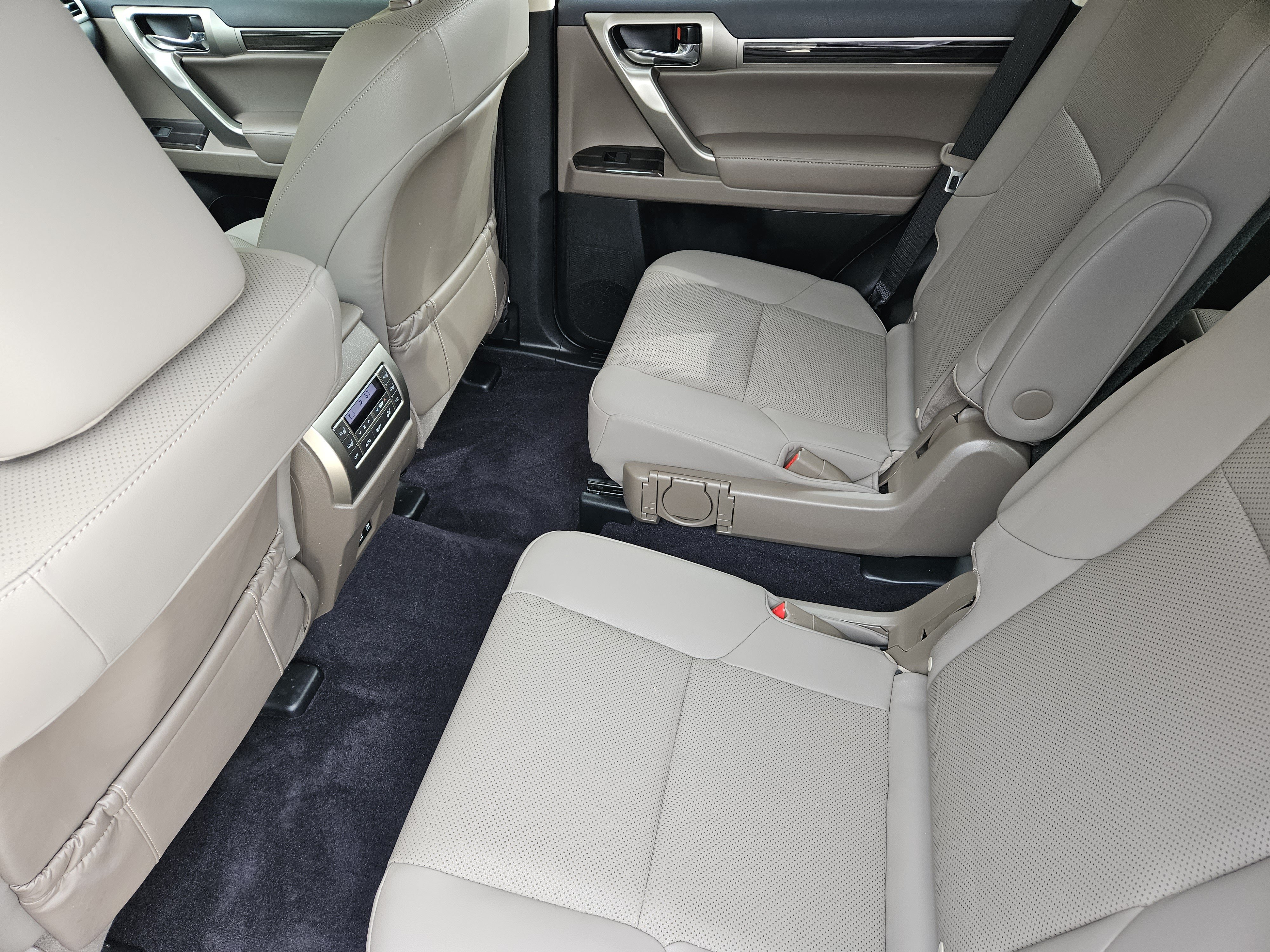Used 2023 Lexus GX 460 Premium w/ Premium Package AWD/4WD image 30