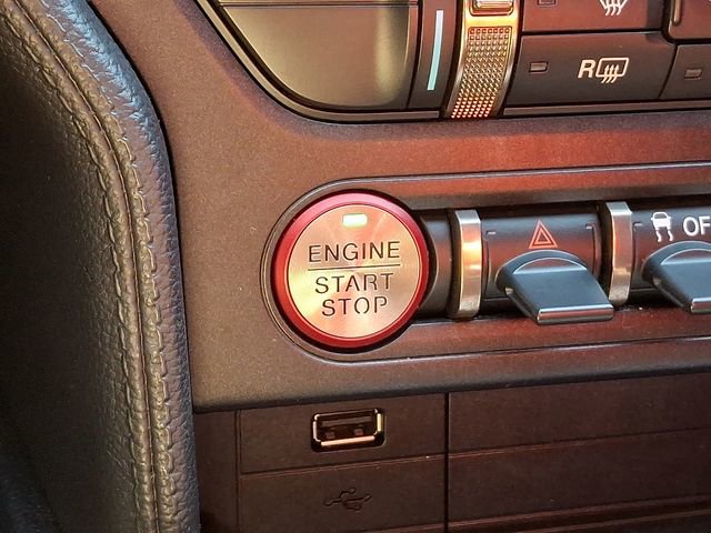 Used 2019 Ford Mustang Shelby GT350R w/ GT350R Equipment Group 920A image 26