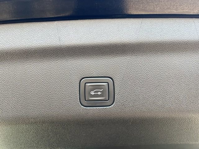 Certified 2024 Chevrolet Suburban RST w/ Luxury Package image 25