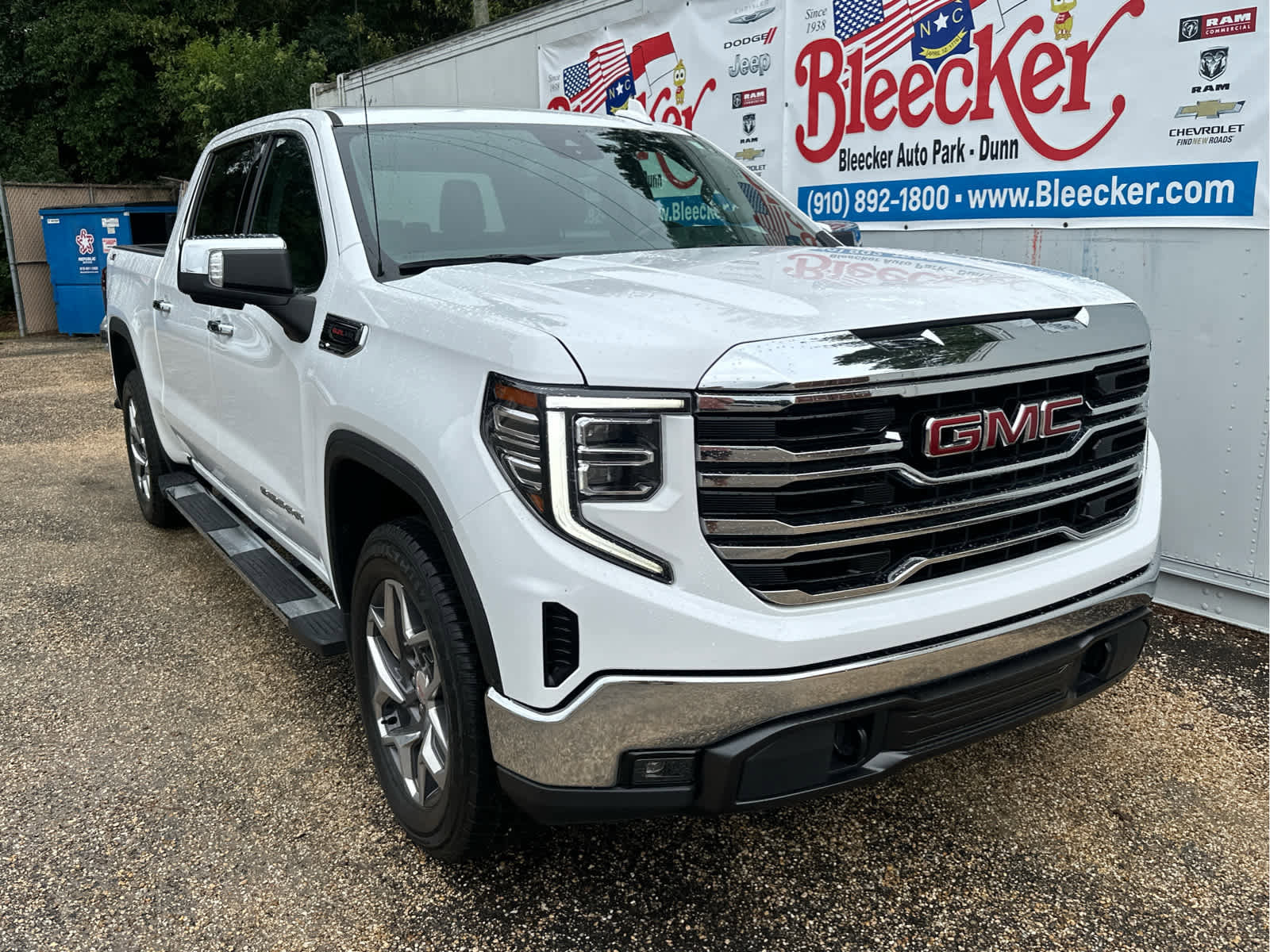 Used 2023 GMC Sierra 1500 SLT w/ SLT Premium Package