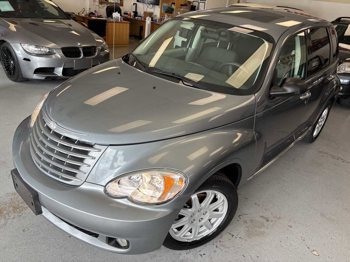 Used 2010 Chrysler PT Cruiser w/ Convenience Group image 9