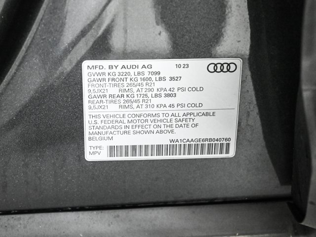 Used 2024 Audi Q8 e-tron Premium Plus AWD/4WD image 26