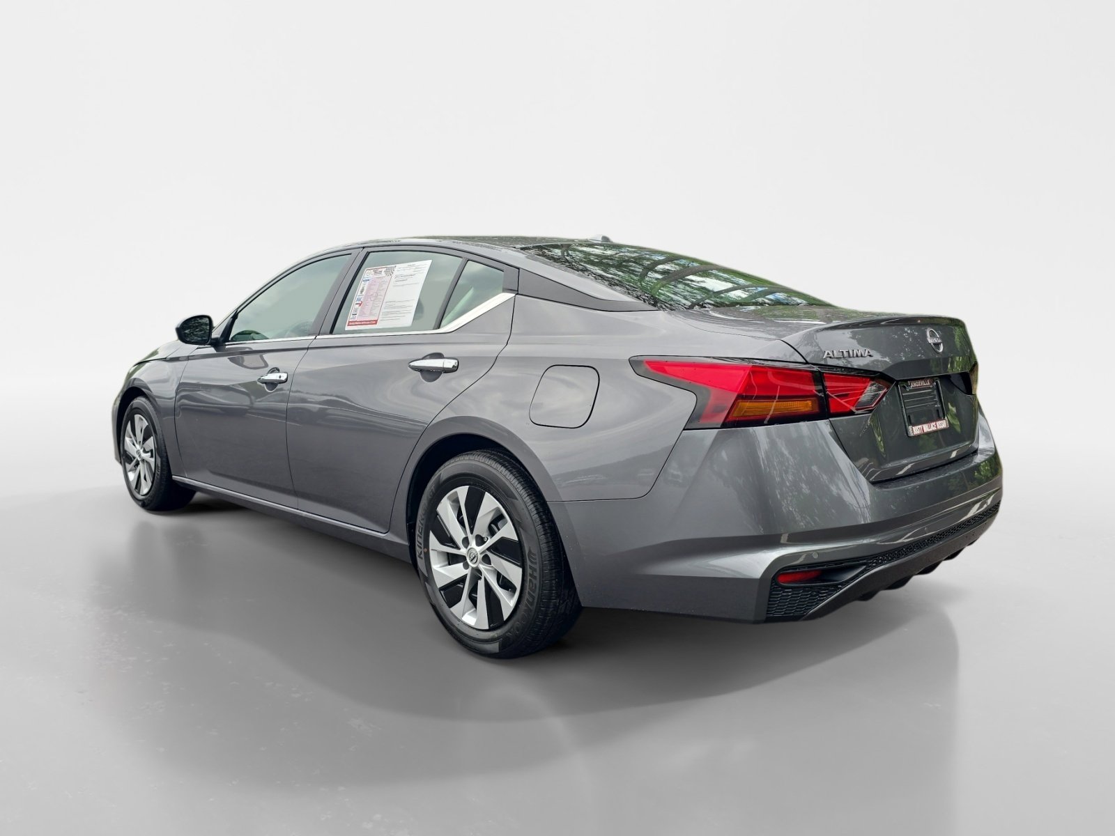 Certified 2025 Nissan Altima 2.5 S FWD image 3
