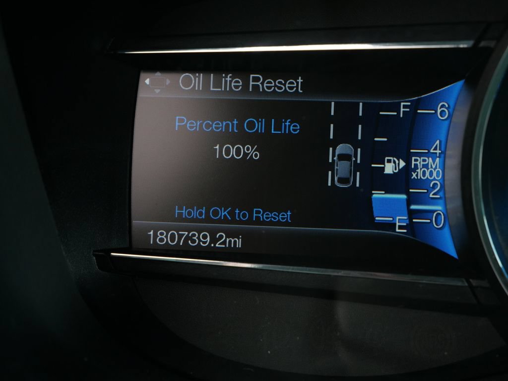 Used 2017 Ford Explorer Limited w/ Equipment Group 301A AWD/4WD image 32