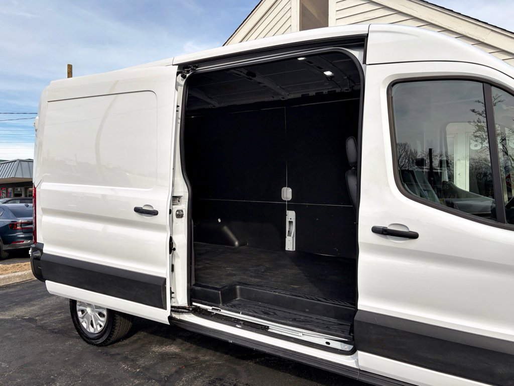 Used 2024 Ford E-Transit Base w/ Load Area Protection Package image 24