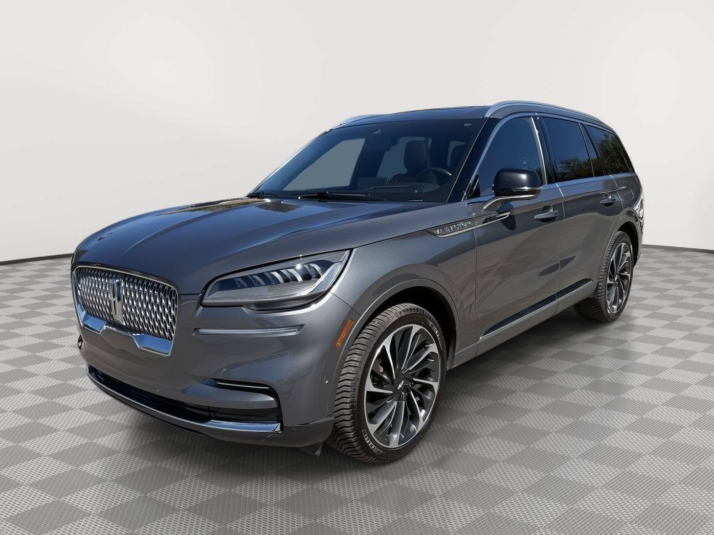 Used 2022 Lincoln Aviator Reserve w/ Equipment Group 201A AWD/4WD image 3