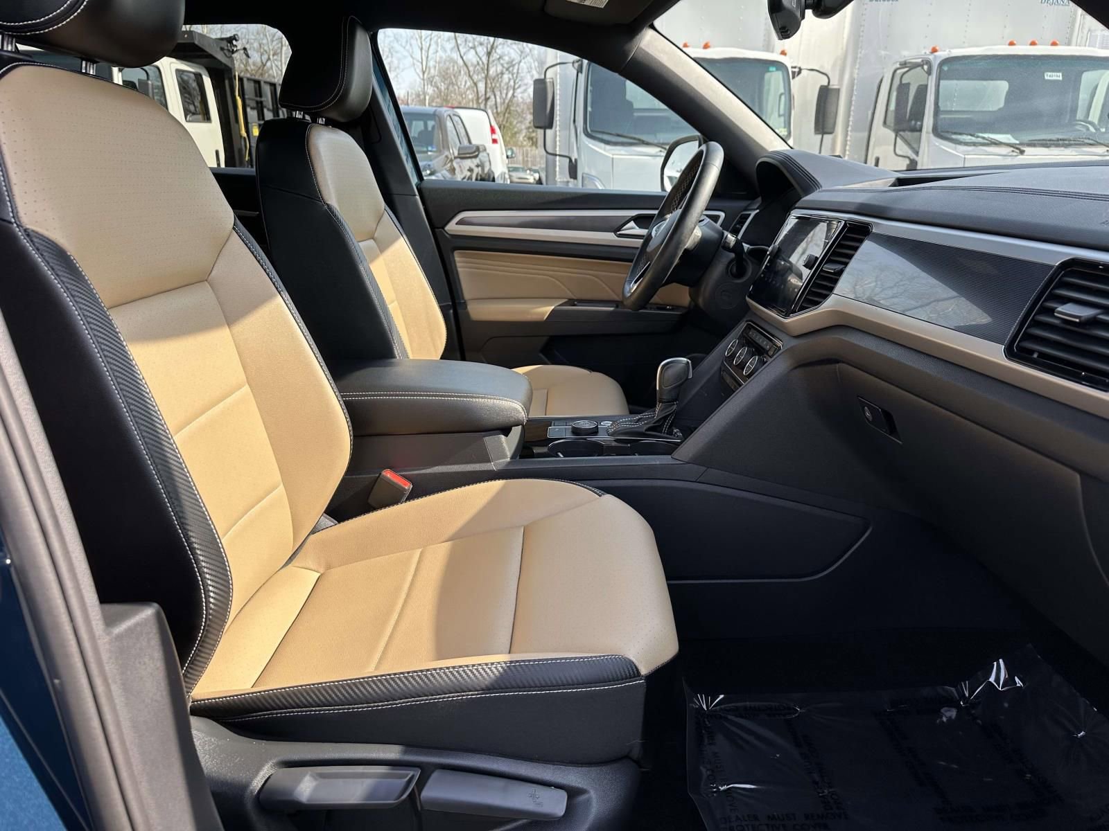 Used 2022 Volkswagen Atlas Cross Sport SE AWD/4WD image 26