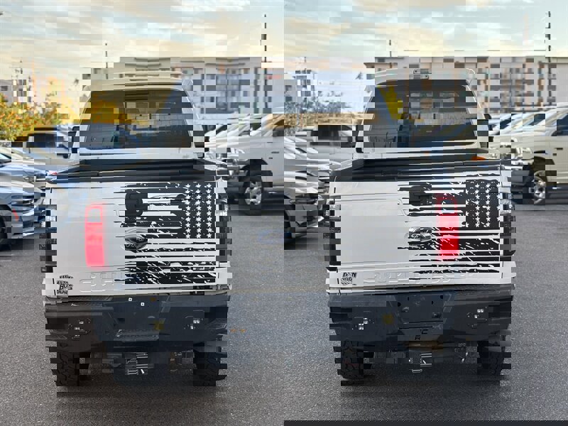 Used 2015 Ford F250 Lariat w/ Lariat Ultimate Package image 4