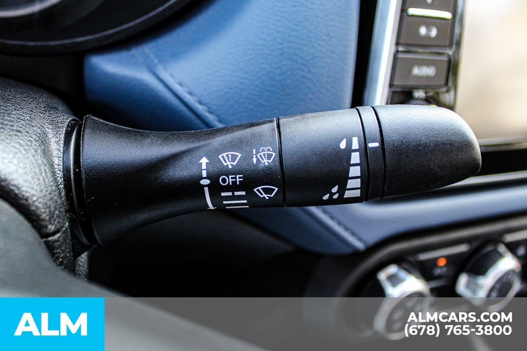 Used 2024 Nissan Versa SV FWD image 24