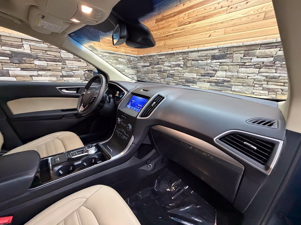 Used 2019 Ford Edge SEL w/ Equipment Group 201A AWD/4WD image 22