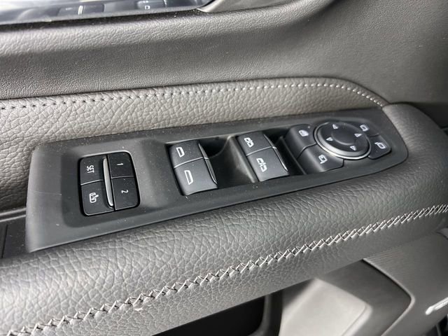 Used 2024 GMC Yukon Denali w/ Denali Reserve Package image 24