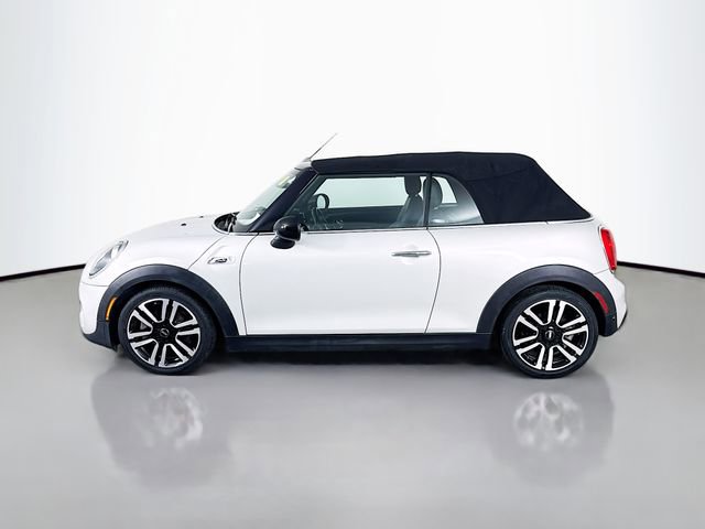 Used 2019 MINI Cooper S w/ Signature Upholstery Package FWD image 12