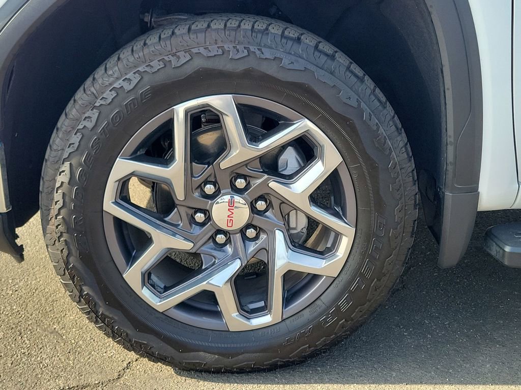 Used 2024 GMC Sierra 1500 SLT w/ SLT Premium Plus Package image 32