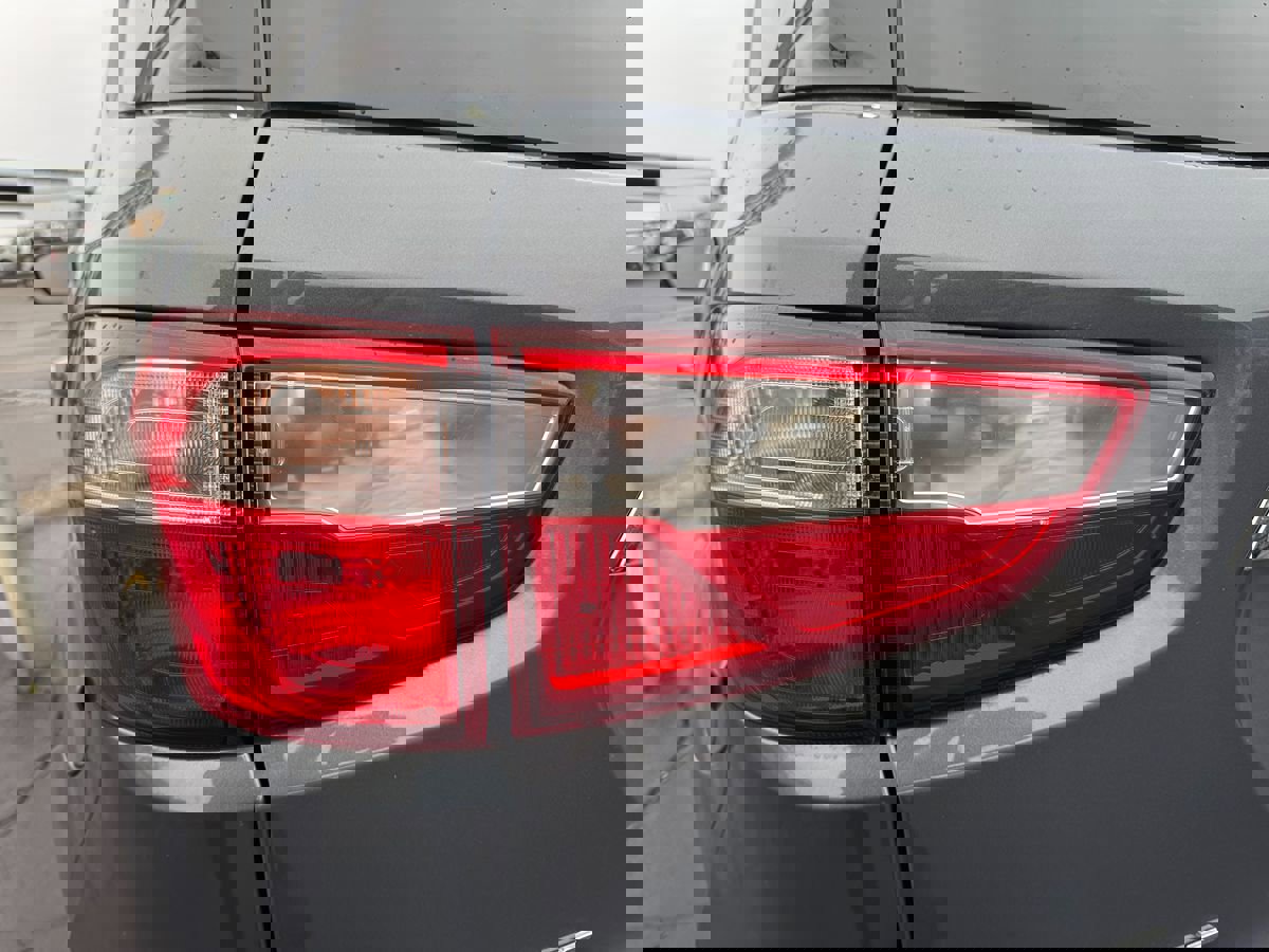 Used 2018 Ford EcoSport Titanium w/ Titanium Cold Weather Package image 15