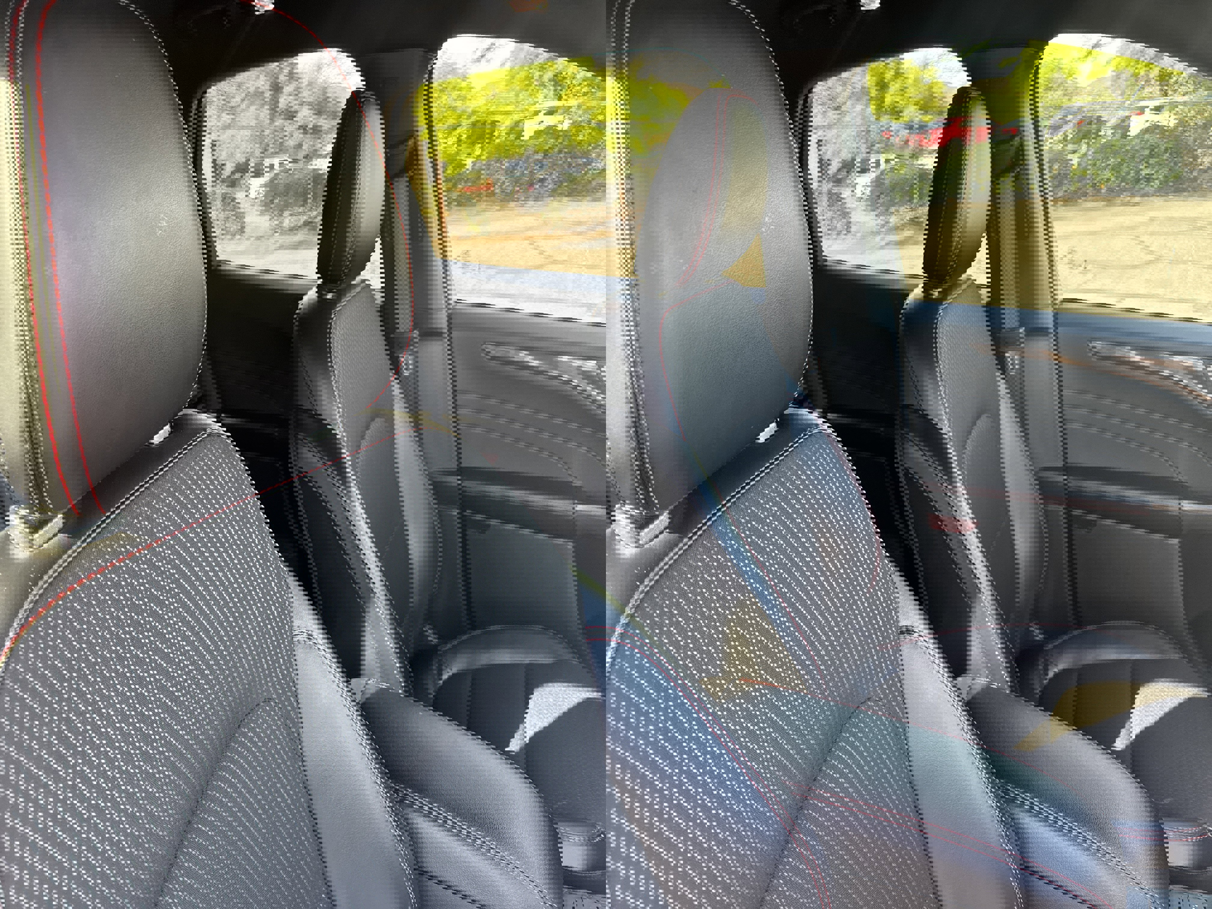 Used 2025 Ford Escape ST-Line Select image 13