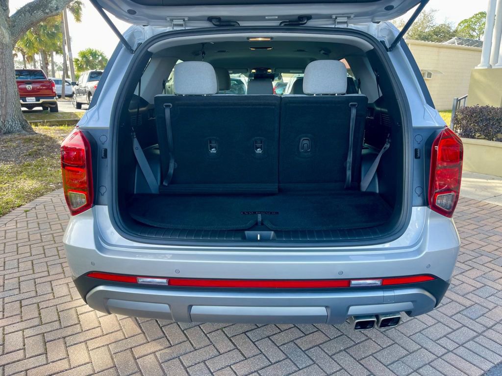 Used 2025 Hyundai Palisade SE image 5