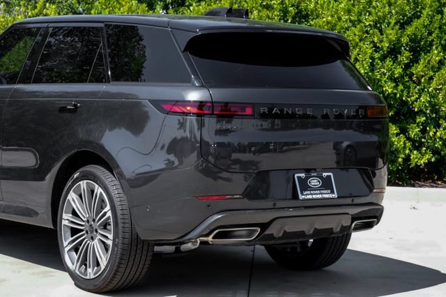 New 2026 Land Rover Range Rover Sport Dynamic SE AWD/4WD image 10